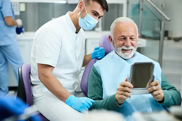 image of senior dentistry AdobeStock 428089988